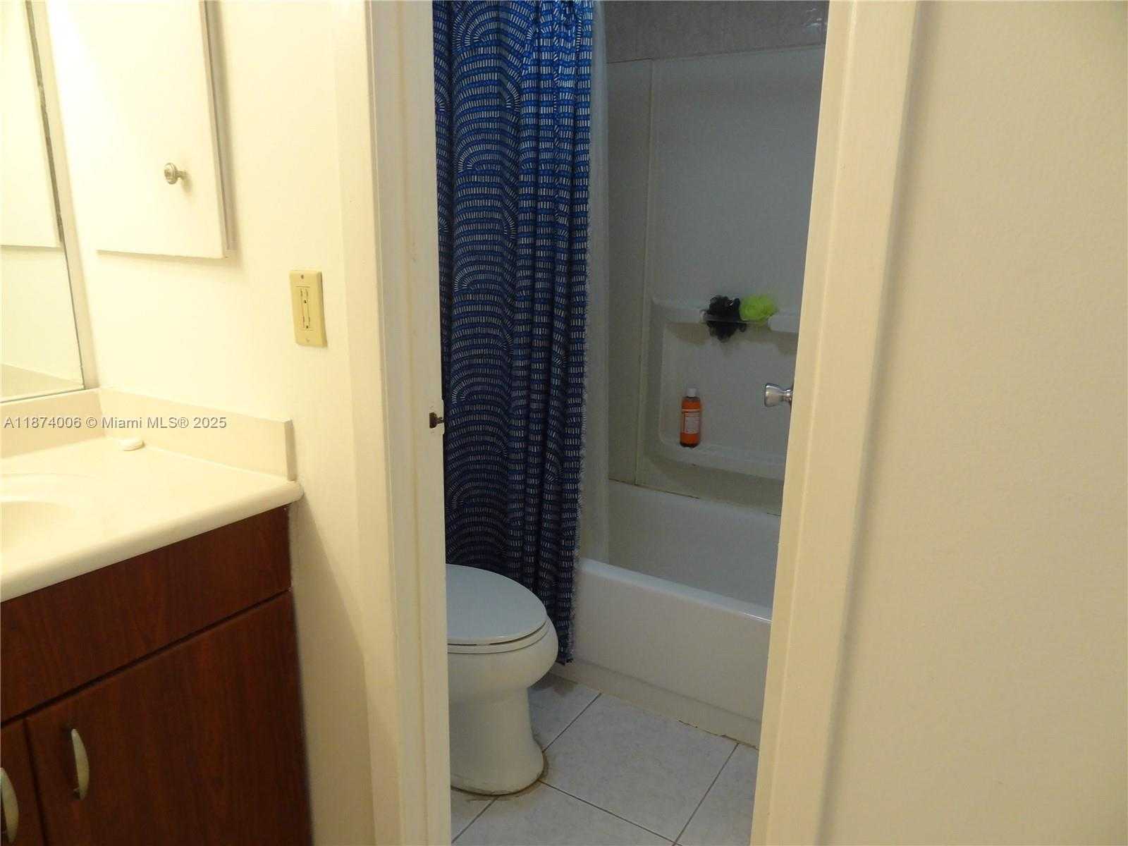 Small Image of 3401 NORTH COUNTRY CLUB DR #EI506, Aventura Number 24
