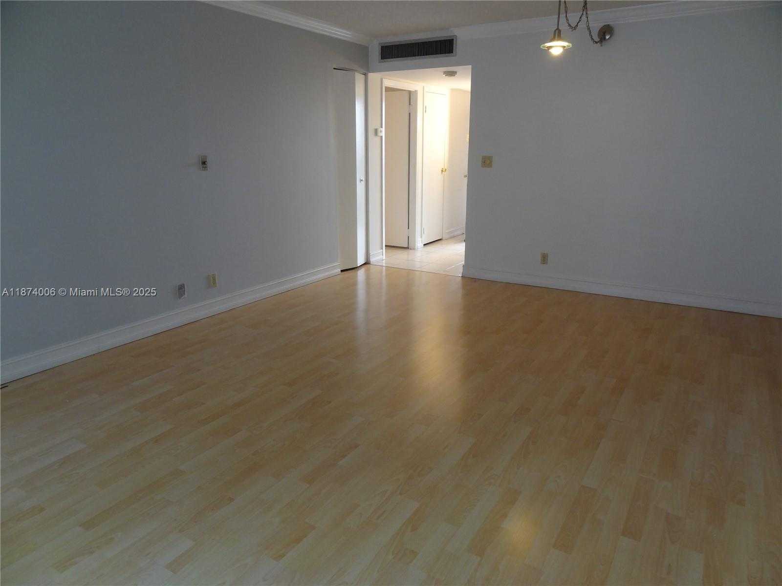 Small Image of 3401 NORTH COUNTRY CLUB DR #EI506, Aventura Number 35