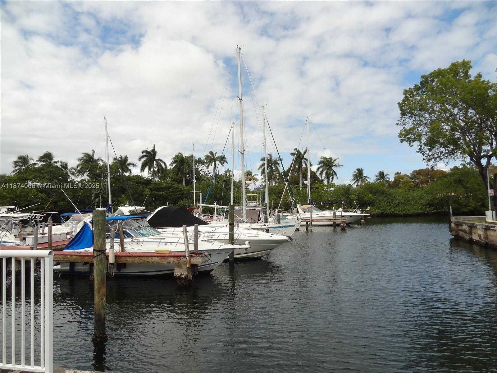 Small Image of 3401 NORTH COUNTRY CLUB DR #EI506, Aventura Number 42