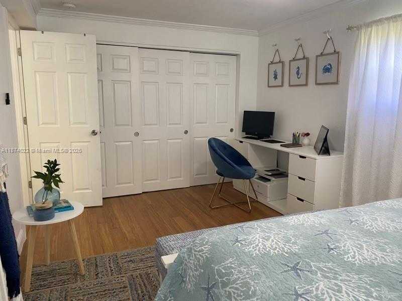 Small Image of 220 SOUTH EAST 9TH ST, Pompano Beach Number 16