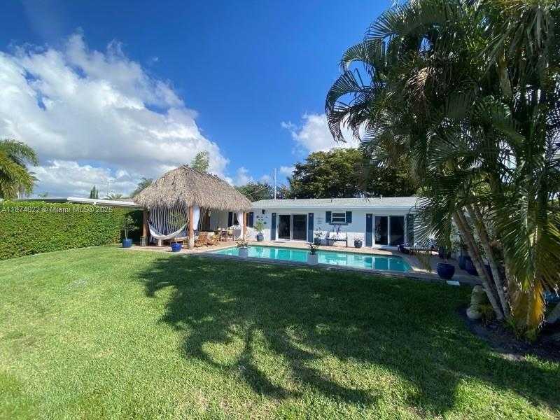 Small Image of 220 SOUTH EAST 9TH ST, Pompano Beach Number 27