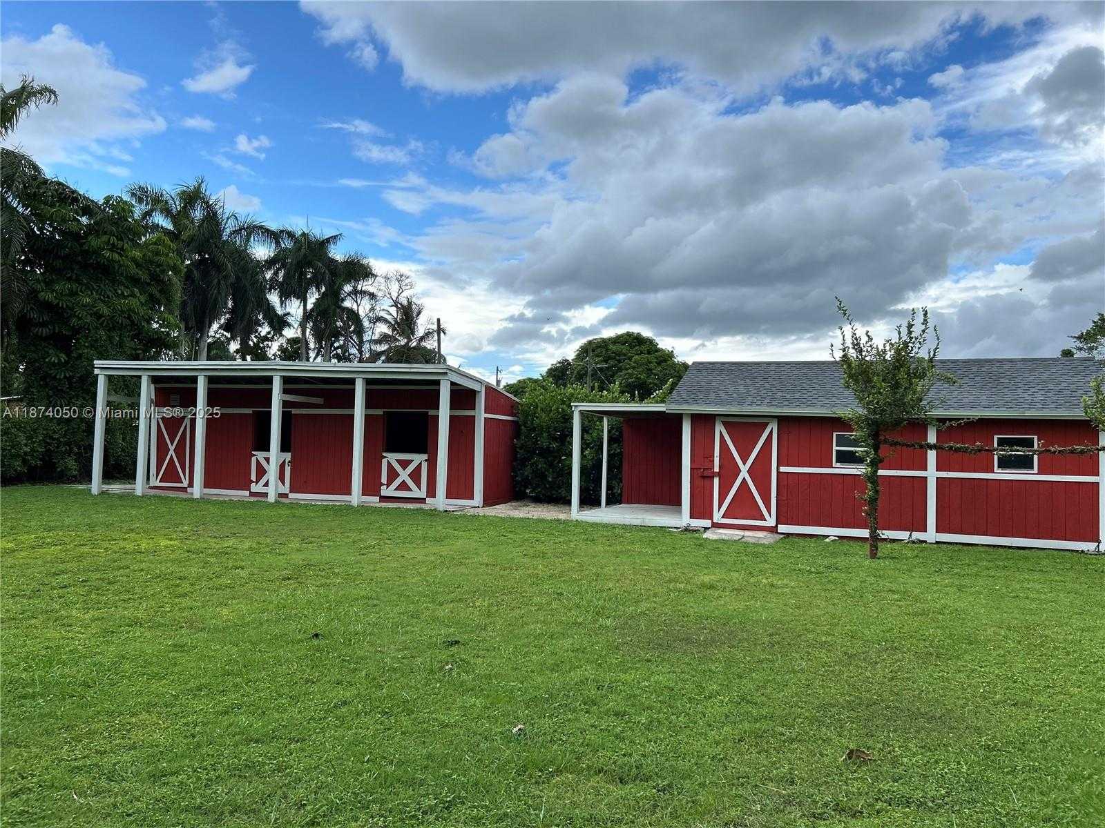 Small Image of 18351 SOUTH WEST 202ND ST #18351, Miami Number 4