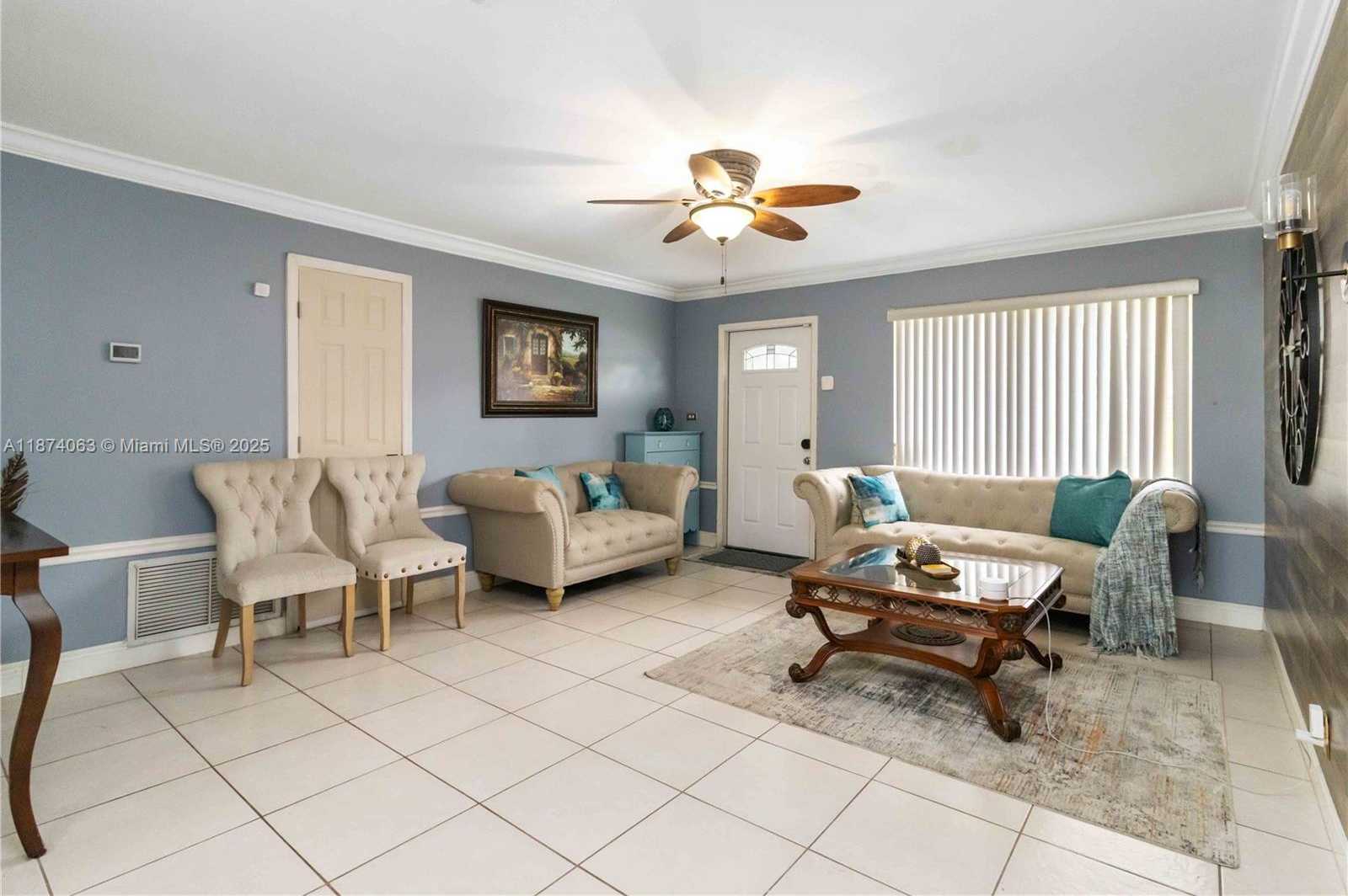 Small Image of Tamarac Number 9