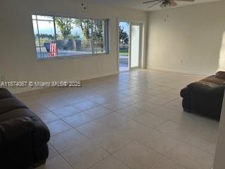 Small Image of Miami Number 4