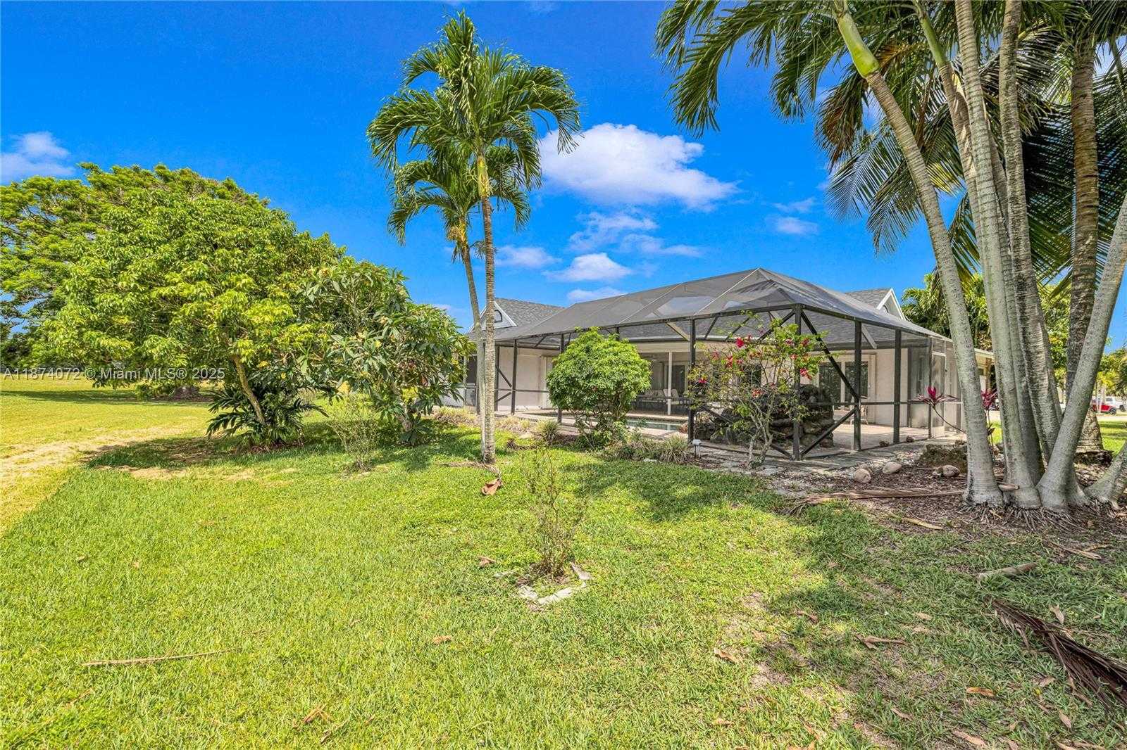 Small Image of 5706 GUAVA DR, Tamarac Number 37