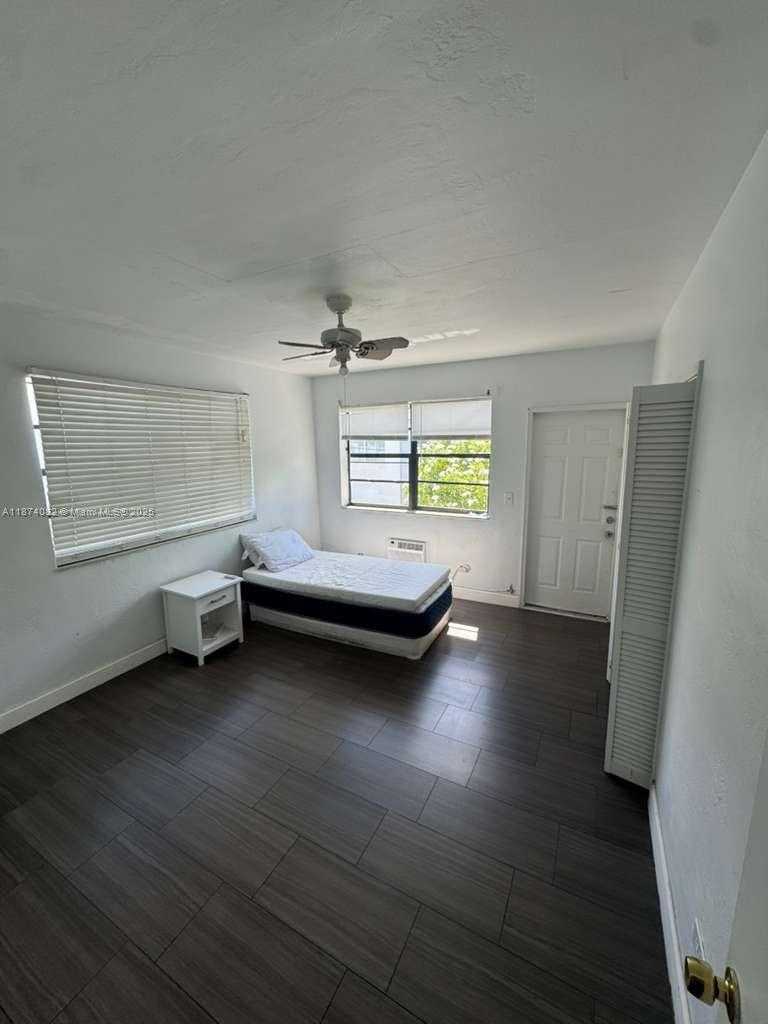 Small Image of 7320 CARLYLE AVE #4, Miami Beach Number 8