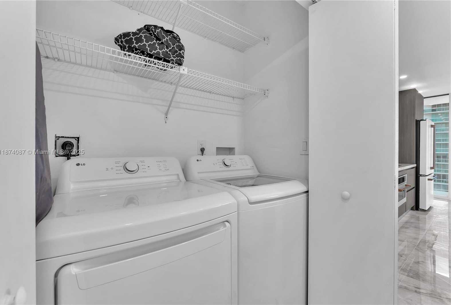Small Image of 19355 TURNBERRY WAY #14D, Aventura Number 20