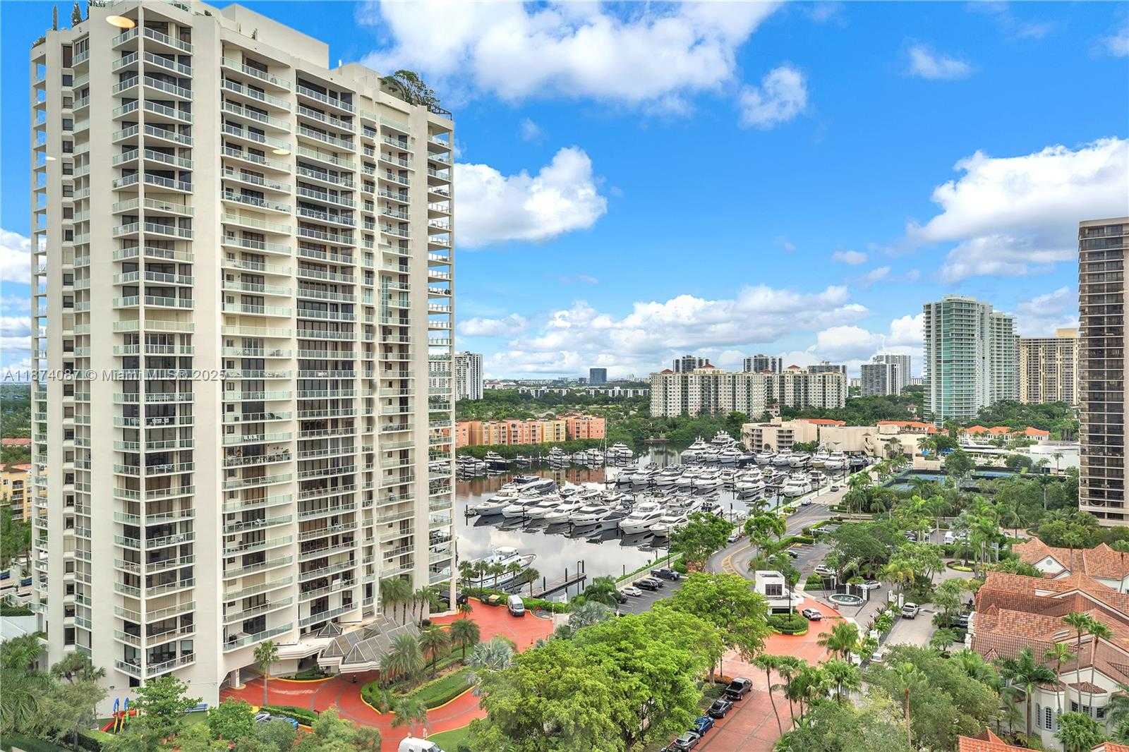 Small Image of 19355 TURNBERRY WAY #14D, Aventura Number 21
