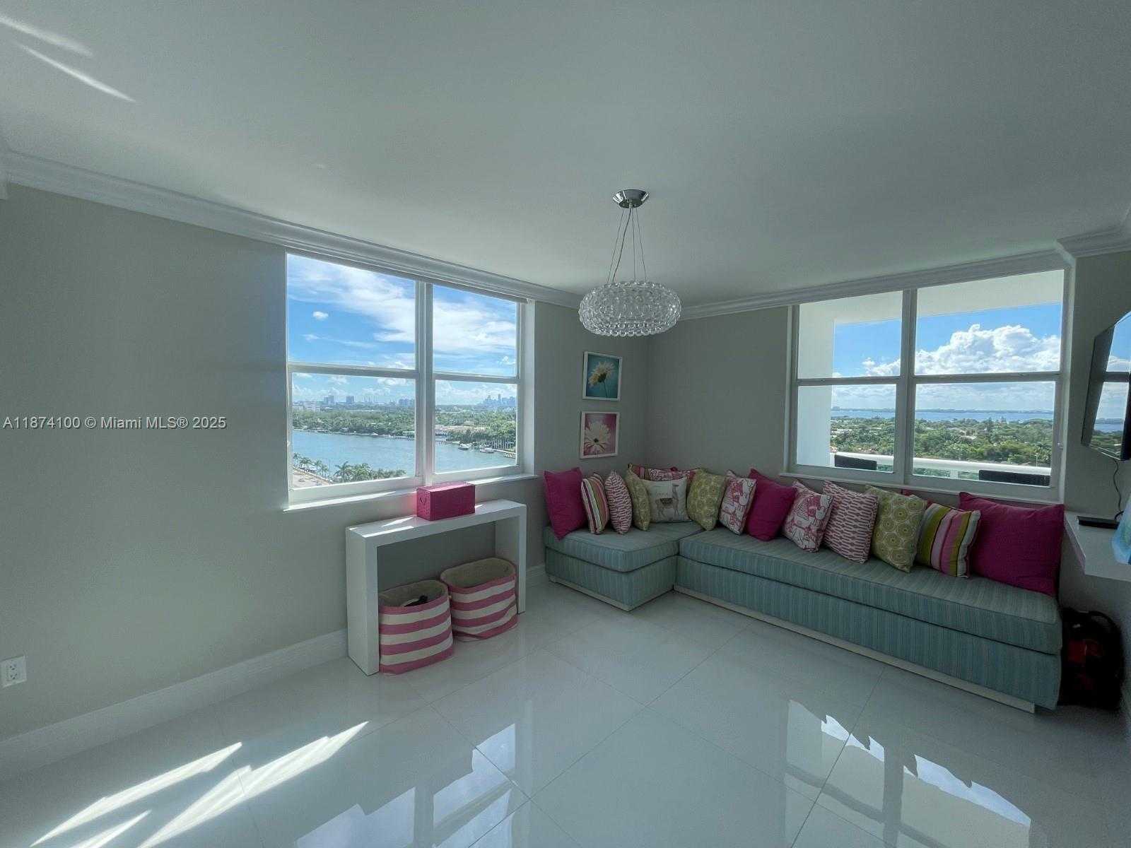 Small Image of 5001 COLLINS AVE #14A, Miami Beach Number 12