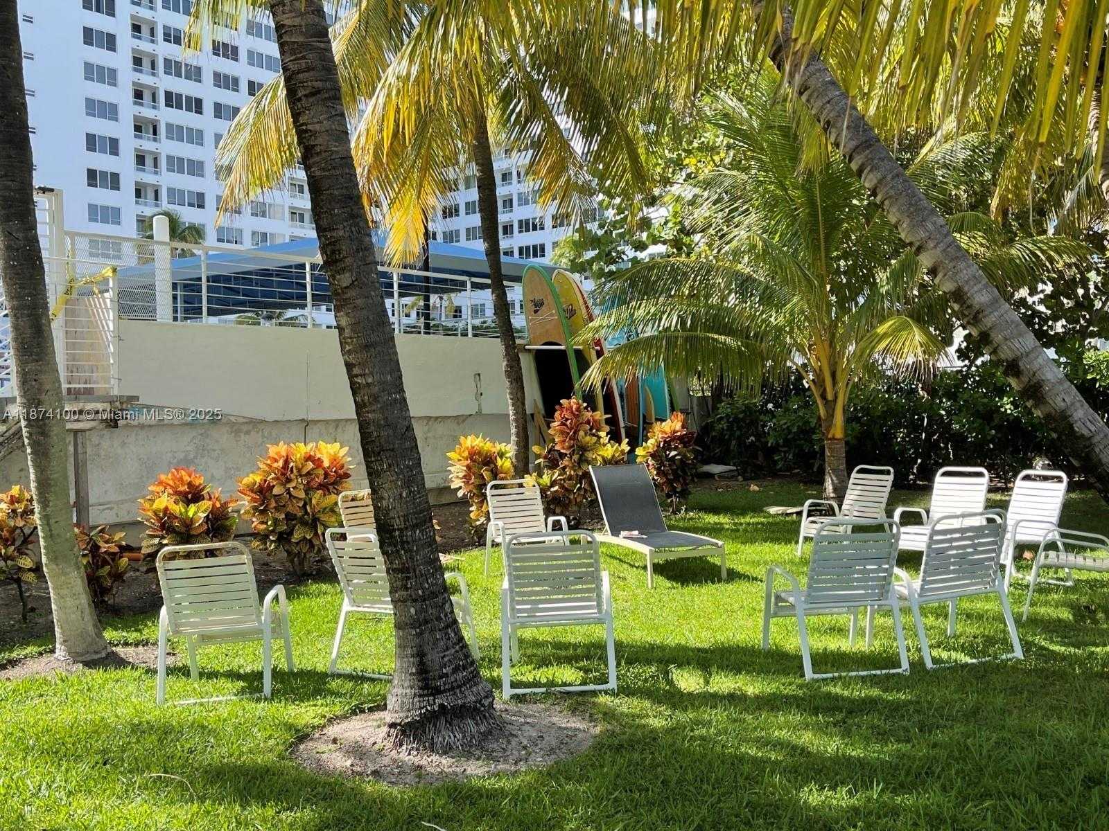 Small Image of 5001 COLLINS AVE #14A, Miami Beach Number 36
