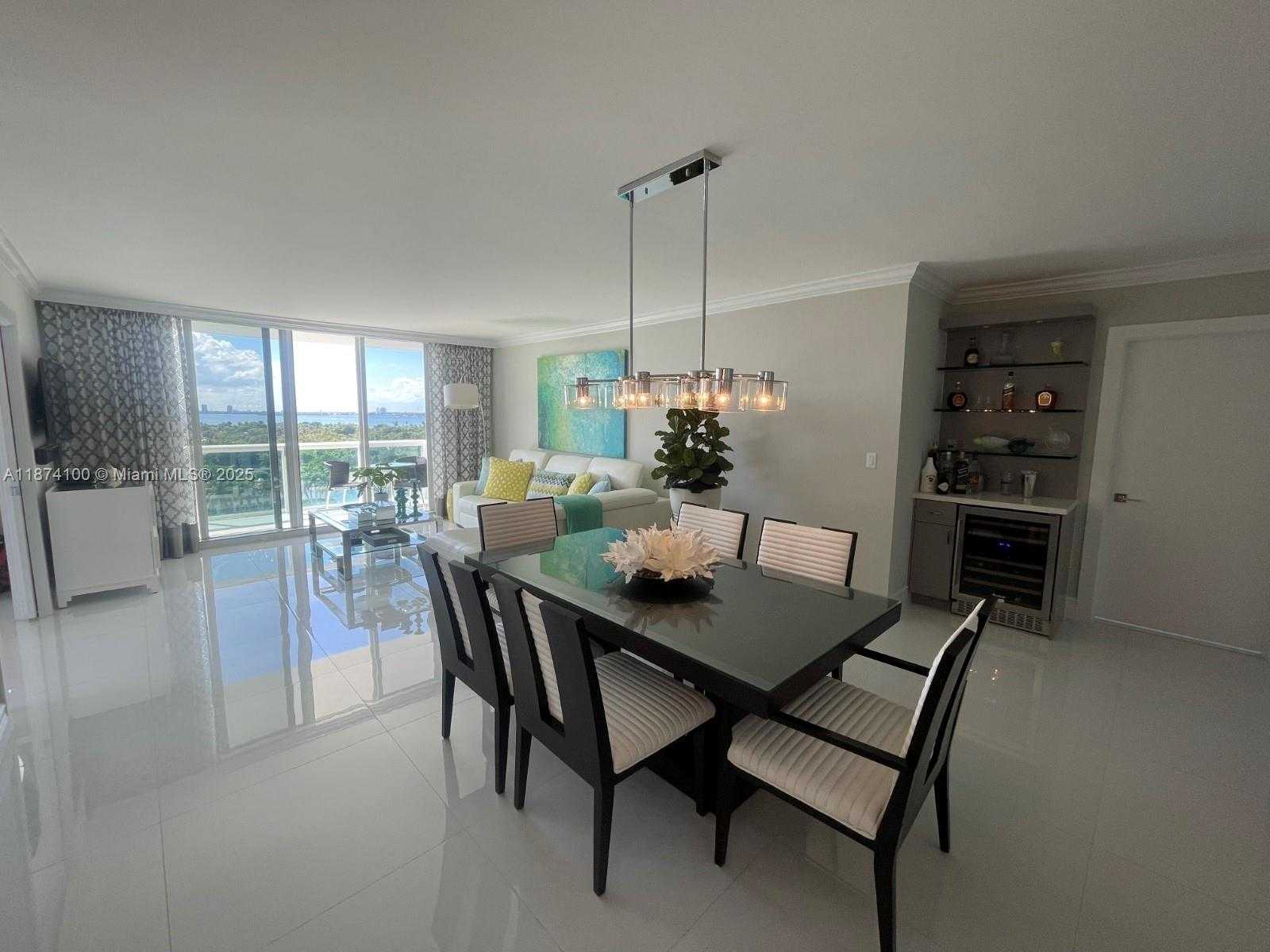 Small Image of 5001 COLLINS AVE #14A, Miami Beach Number 4