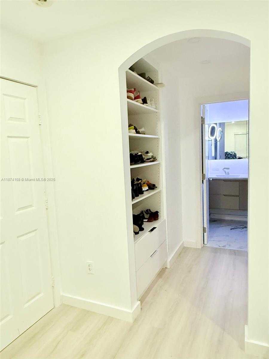 Small Image of 3871 SOUTH WEST 147TH AVE #3, Miami Number 4