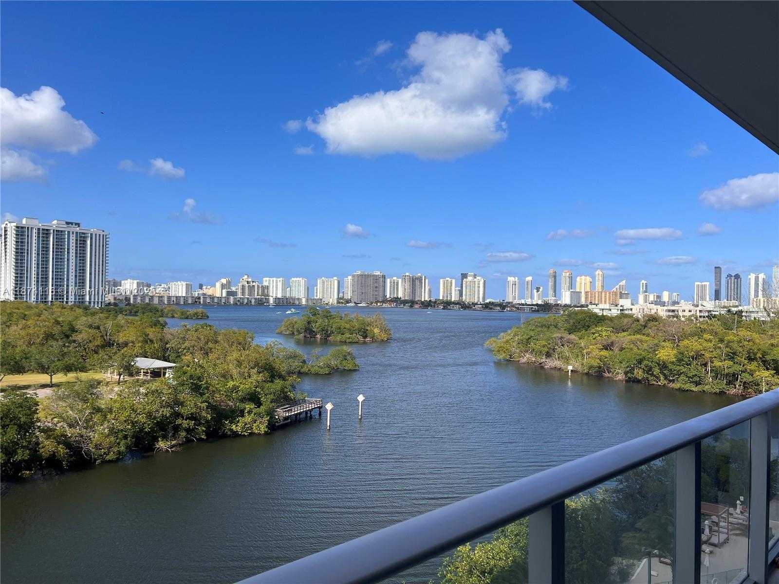 Small Image of 16385 BISCAYNE BLVD #606, North Miami Beach Number 3