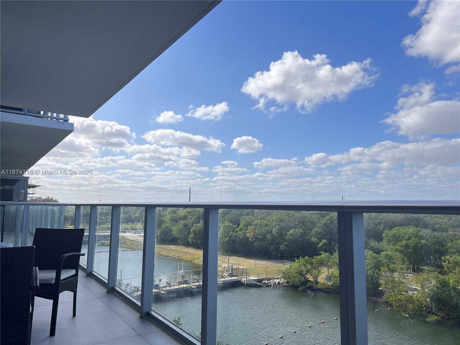 Small Image of 16385 BISCAYNE BLVD #606, North Miami Beach Number 5
