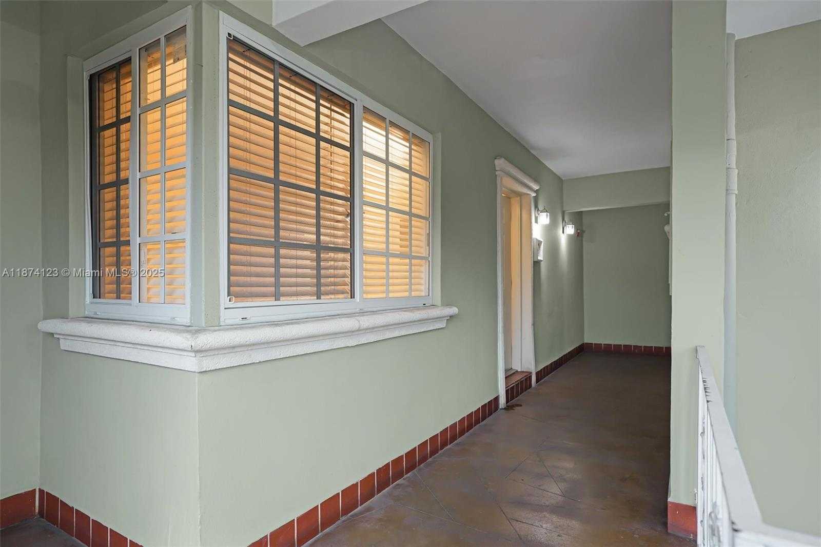 Small Image of 45 ANTILLA AVE #3K, Coral Gables Number 13