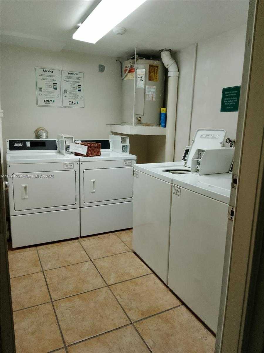 Small Image of 45 ANTILLA AVE #3K, Coral Gables Number 17