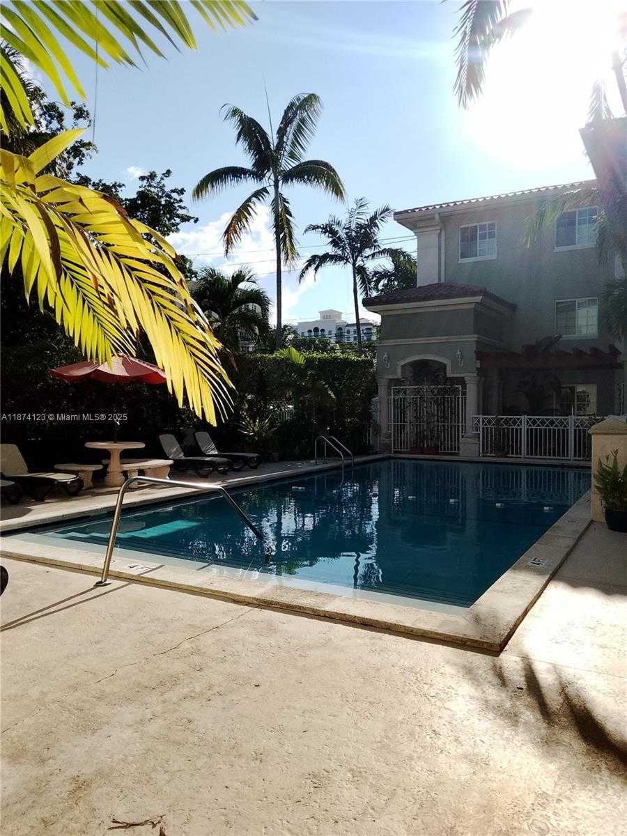 Small Image of 45 ANTILLA AVE #3K, Coral Gables Number 20