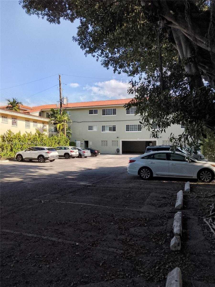 Small Image of 45 ANTILLA AVE #3K, Coral Gables Number 25