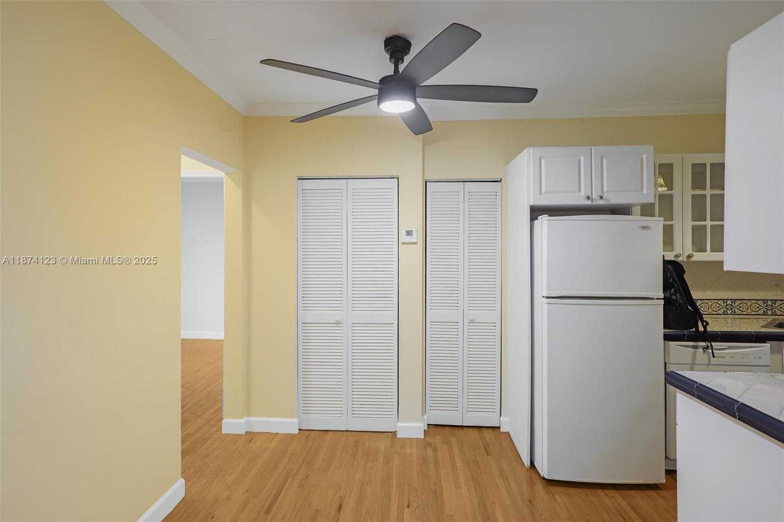 Small Image of 45 ANTILLA AVE #3K, Coral Gables Number 6