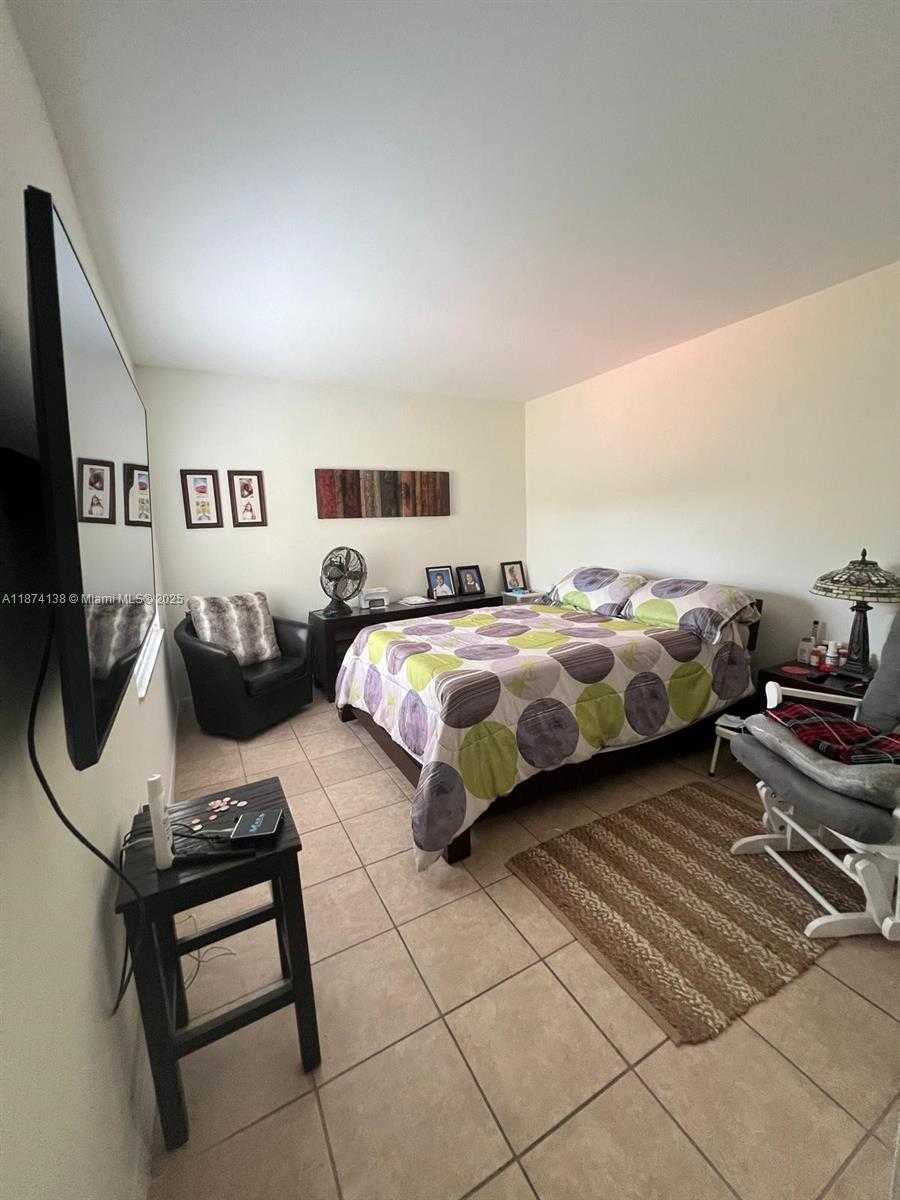 Small Image of 9350 WEST FLAGLER ST #210D, Miami Number 4
