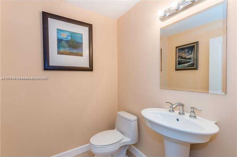 Small Image of 1945 SOUTH OCEAN DR #603, Hallandale Beach Number 11