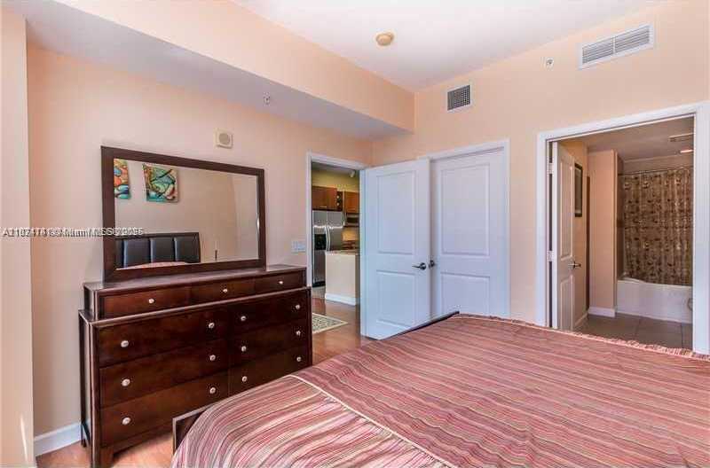 Small Image of 1945 SOUTH OCEAN DR #603, Hallandale Beach Number 9