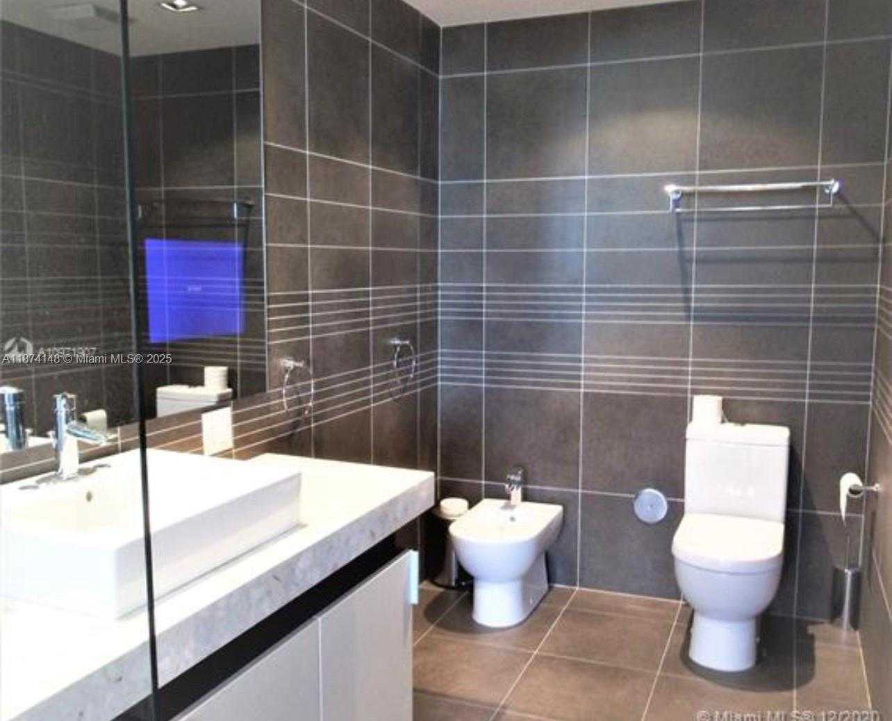 Small Image of 2100 PARK AVE #303, Miami Beach Number 22