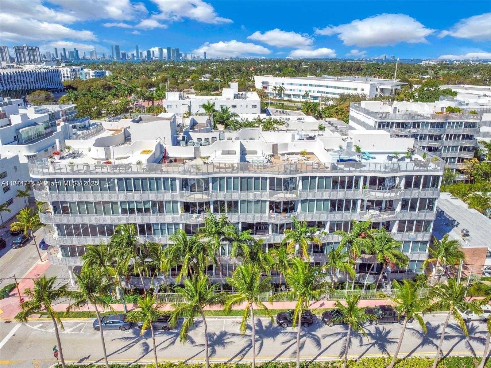 Small Image of 2100 PARK AVE #303, Miami Beach Number 38