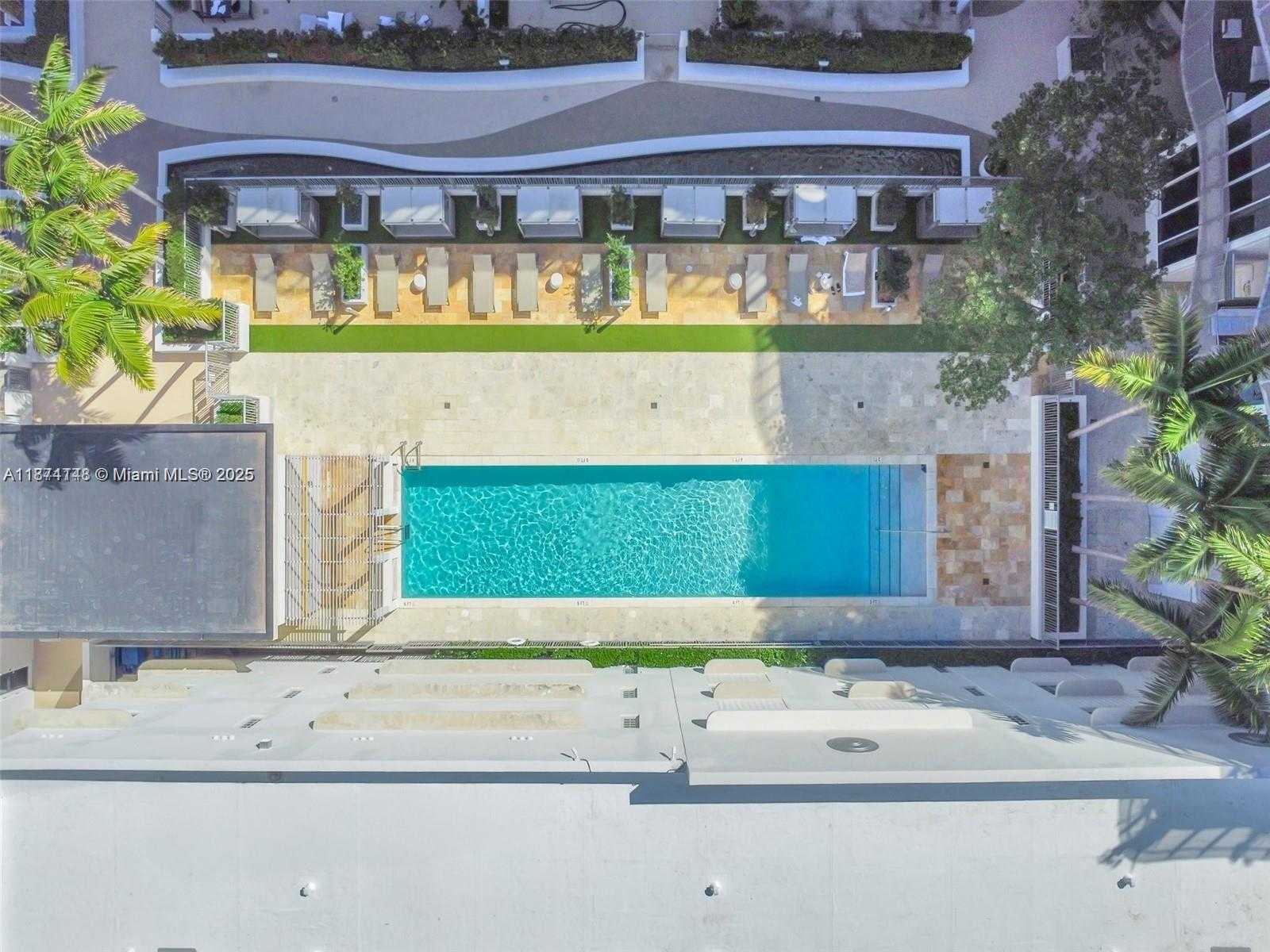 Small Image of 2100 PARK AVE #303, Miami Beach Number 39