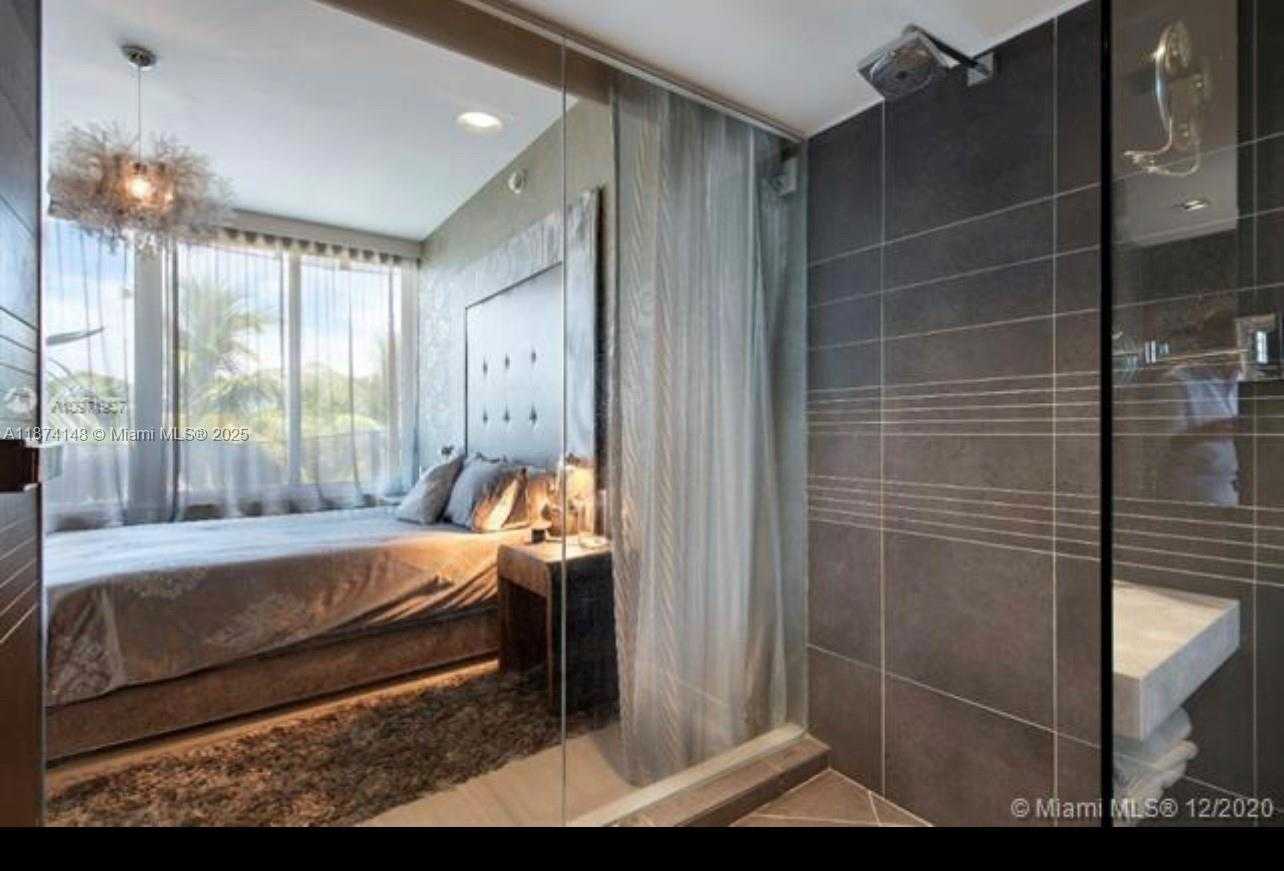 Small Image of 2100 PARK AVE #303, Miami Beach Number 4