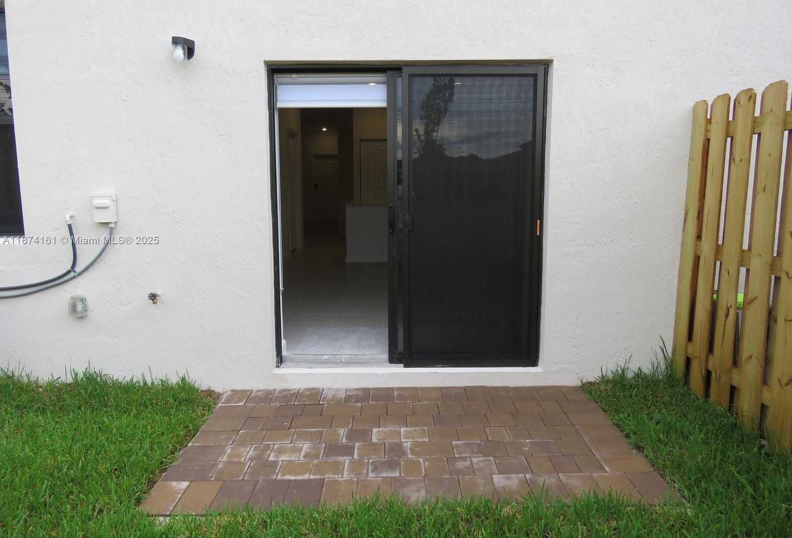 Small Image of 23316 SOUTH WEST 133RD CT, Miami Number 16