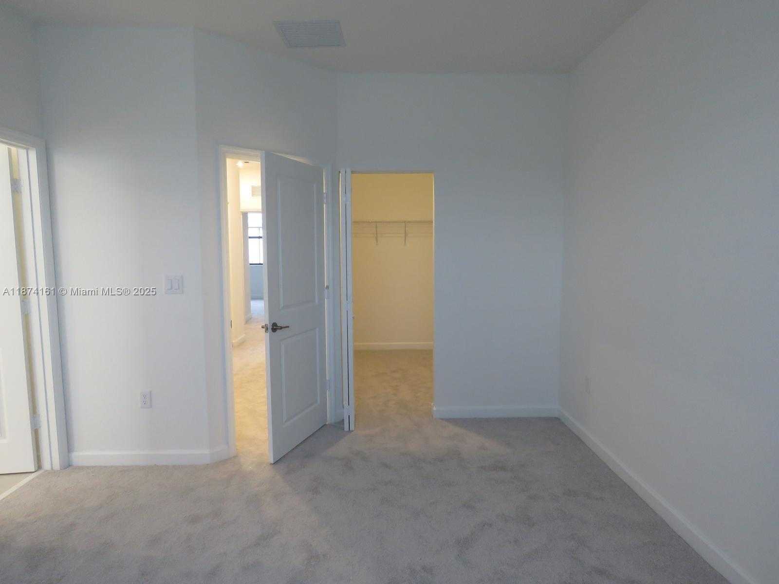 Small Image of 23316 SOUTH WEST 133RD CT, Miami Number 17