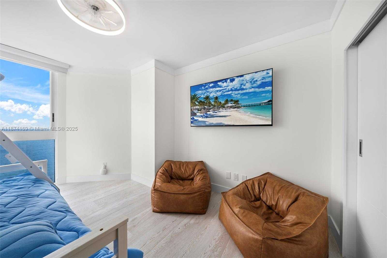 Small Image of 4775 COLLINS AVE #1801, Miami Beach Number 12