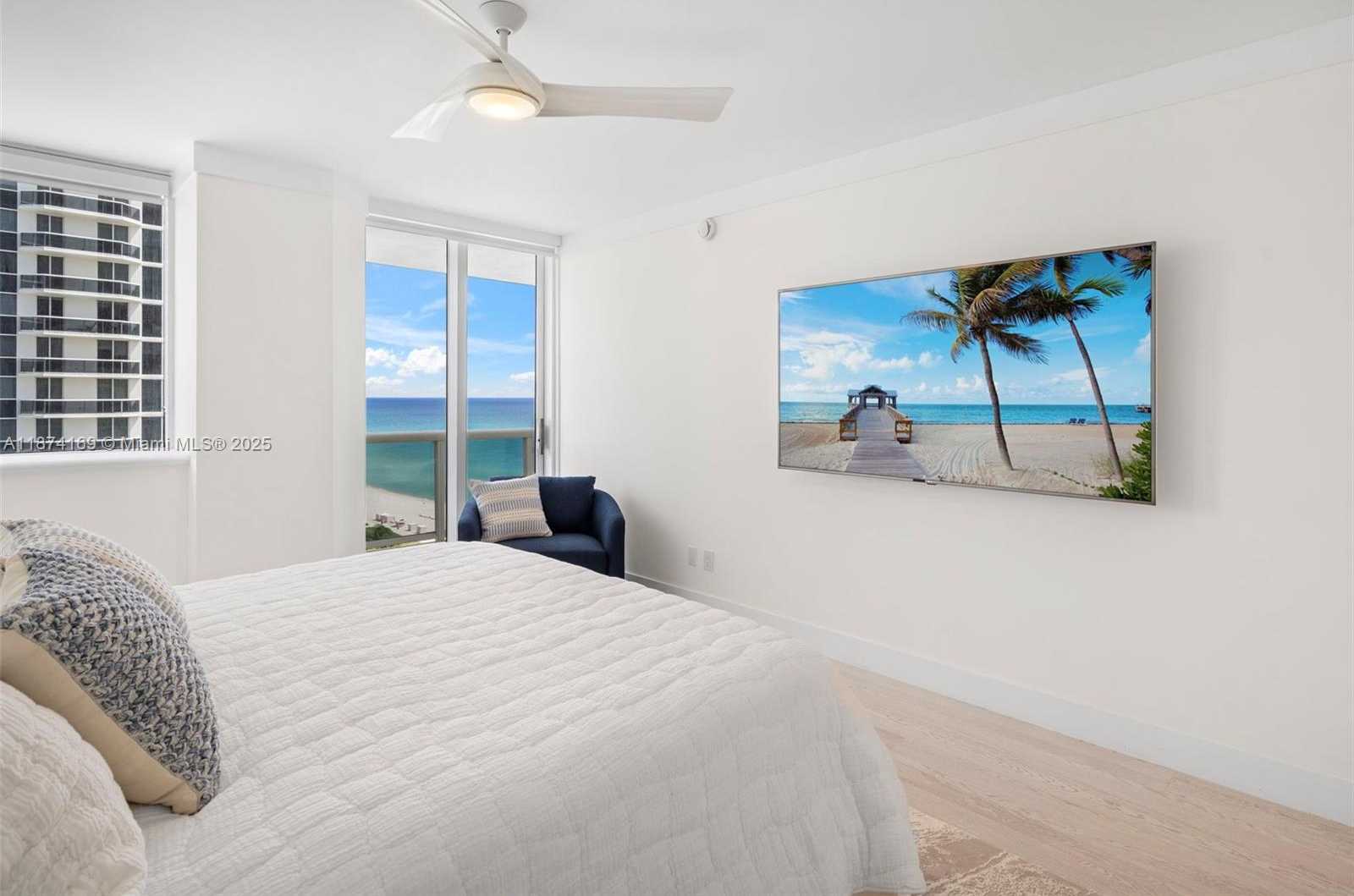 Small Image of 4775 COLLINS AVE #1801, Miami Beach Number 8