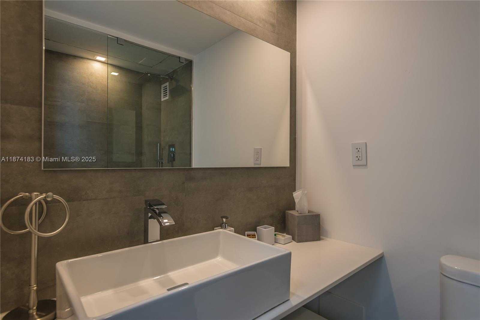 Small Image of 1500 BAY RD #1436S, Miami Beach Number 12