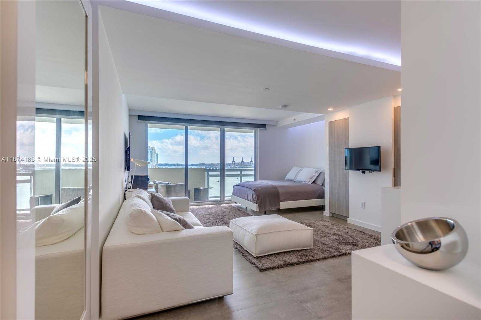 Small Image of 1500 BAY RD #1436S, Miami Beach Number 3