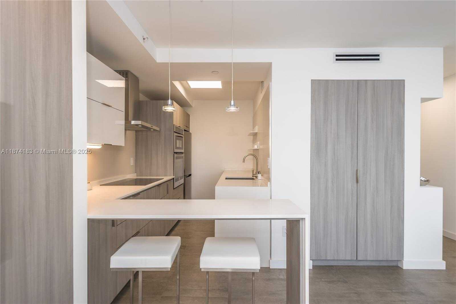 Small Image of 1500 BAY RD #1436S, Miami Beach Number 8