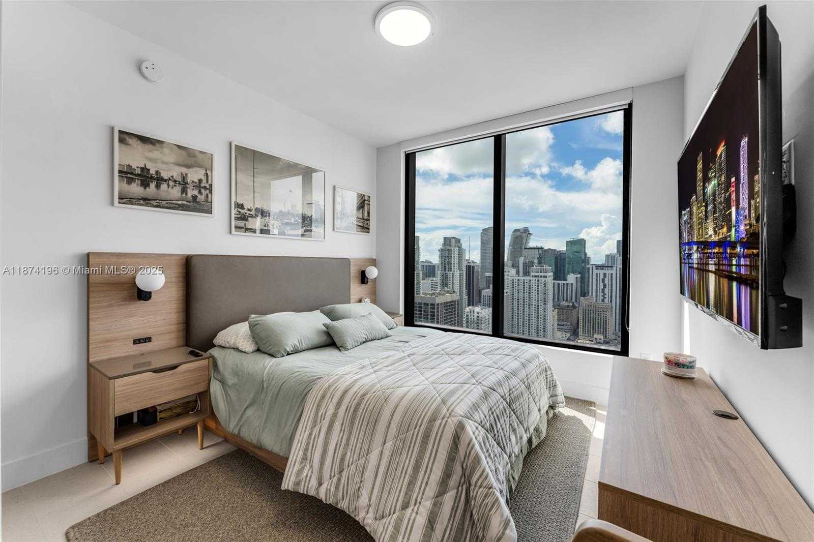 Small Image of 159 NORTH EAST 6TH ST #4016, Miami Number 12
