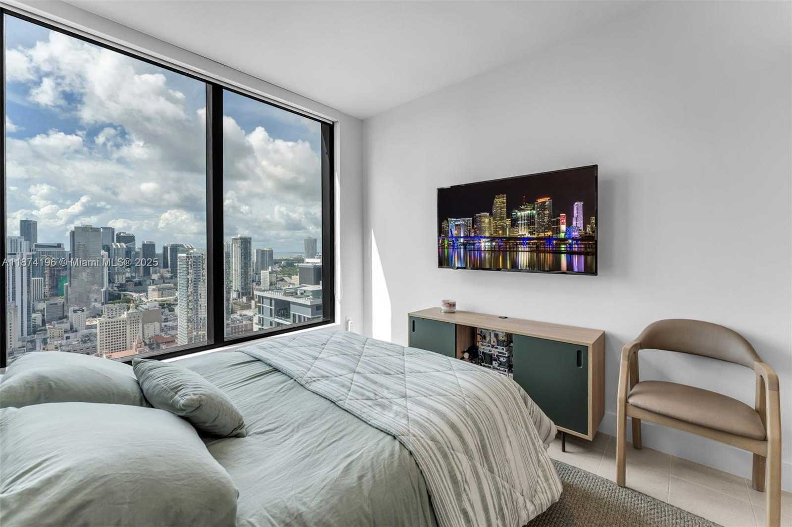 Small Image of 159 NORTH EAST 6TH ST #4016, Miami Number 13
