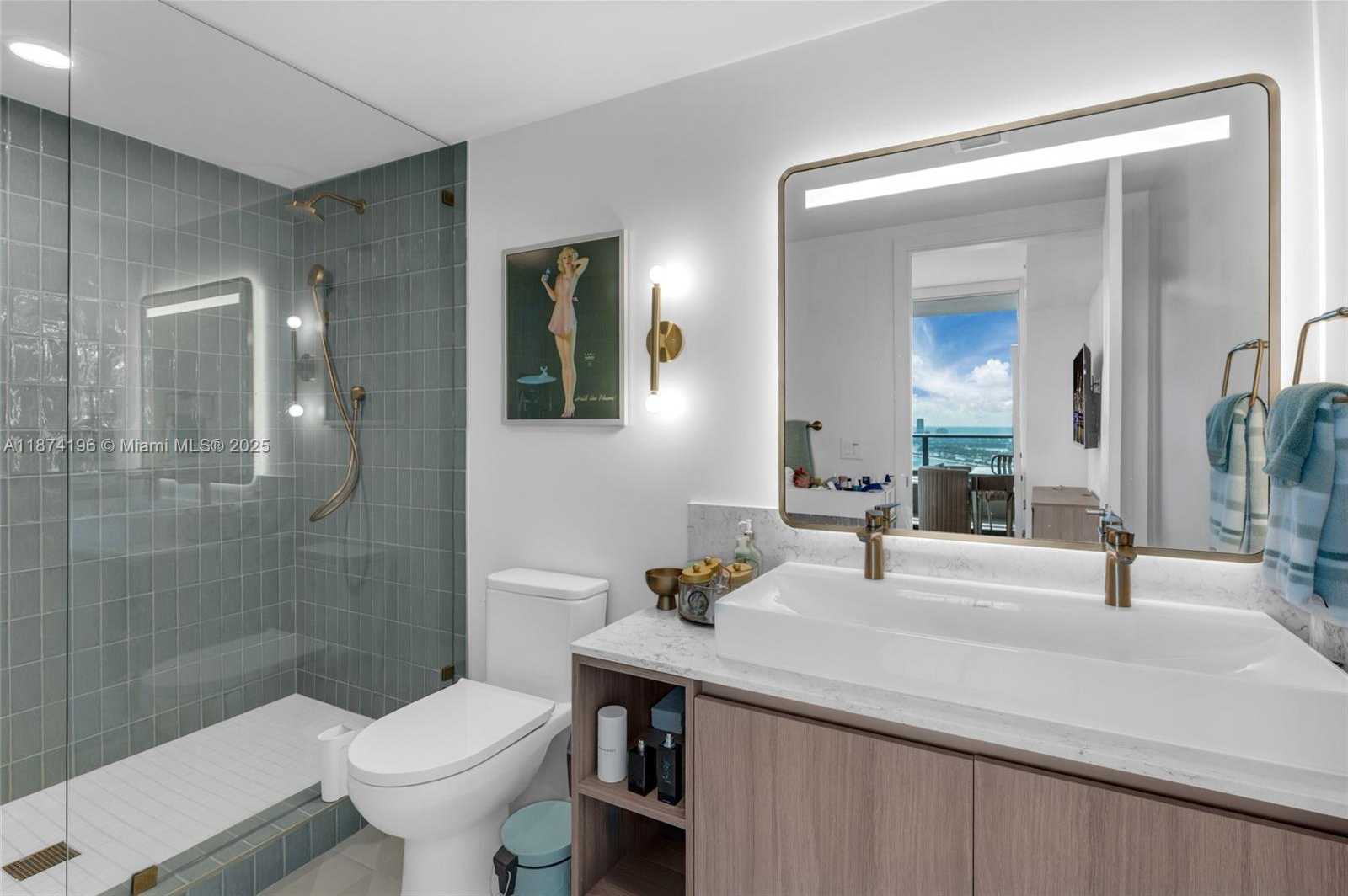 Small Image of 159 NORTH EAST 6TH ST #4016, Miami Number 19