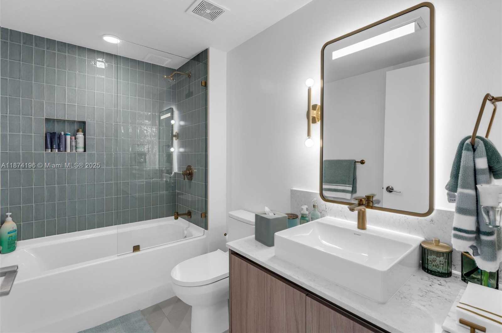 Small Image of 159 NORTH EAST 6TH ST #4016, Miami Number 20