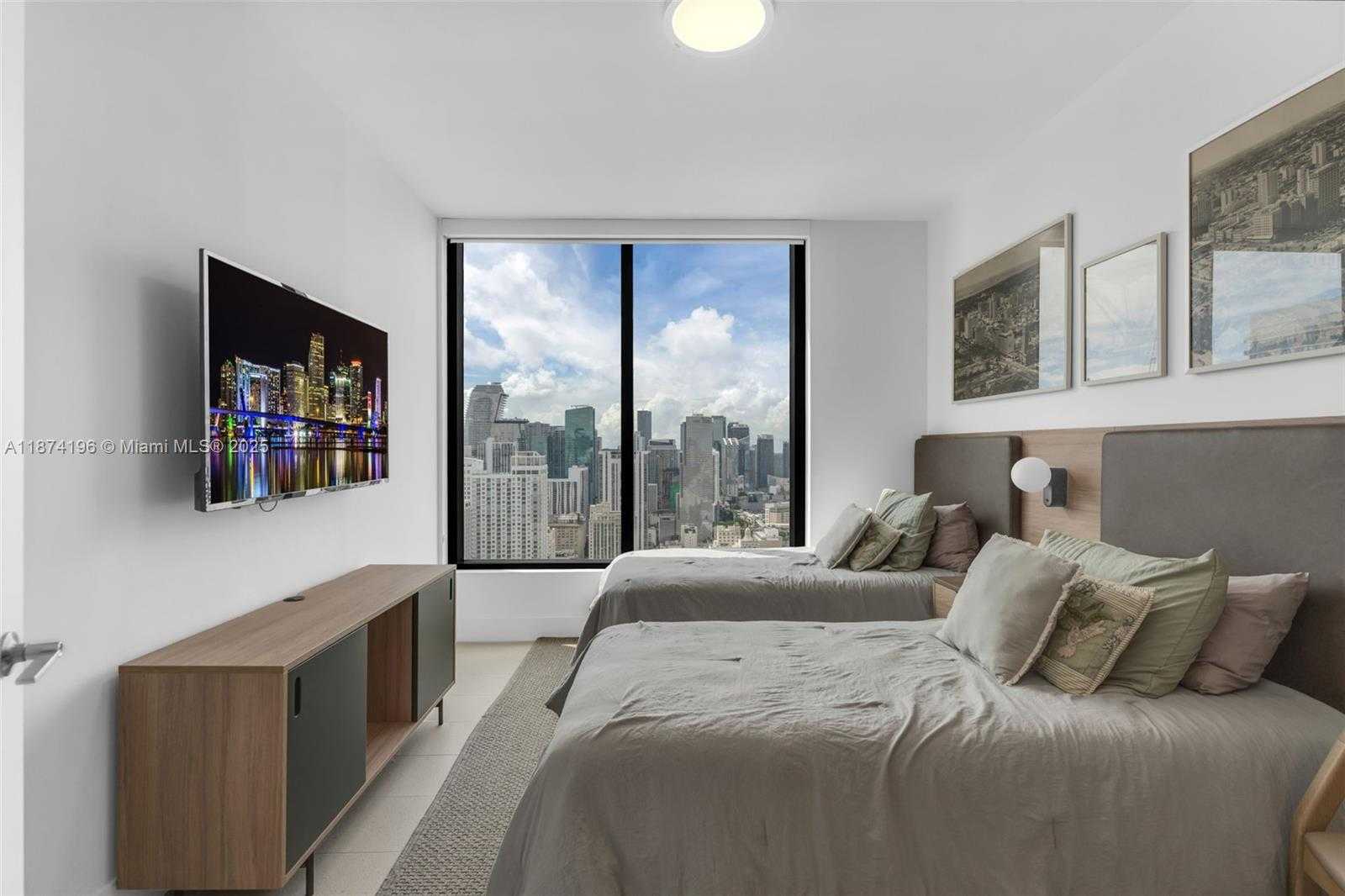 Small Image of 159 NORTH EAST 6TH ST #4016, Miami Number 21