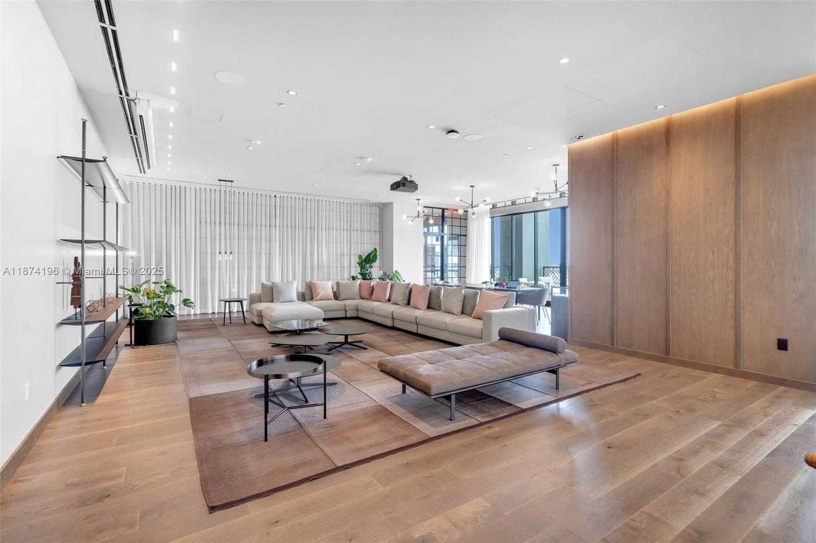 Small Image of 159 NORTH EAST 6TH ST #4016, Miami Number 48
