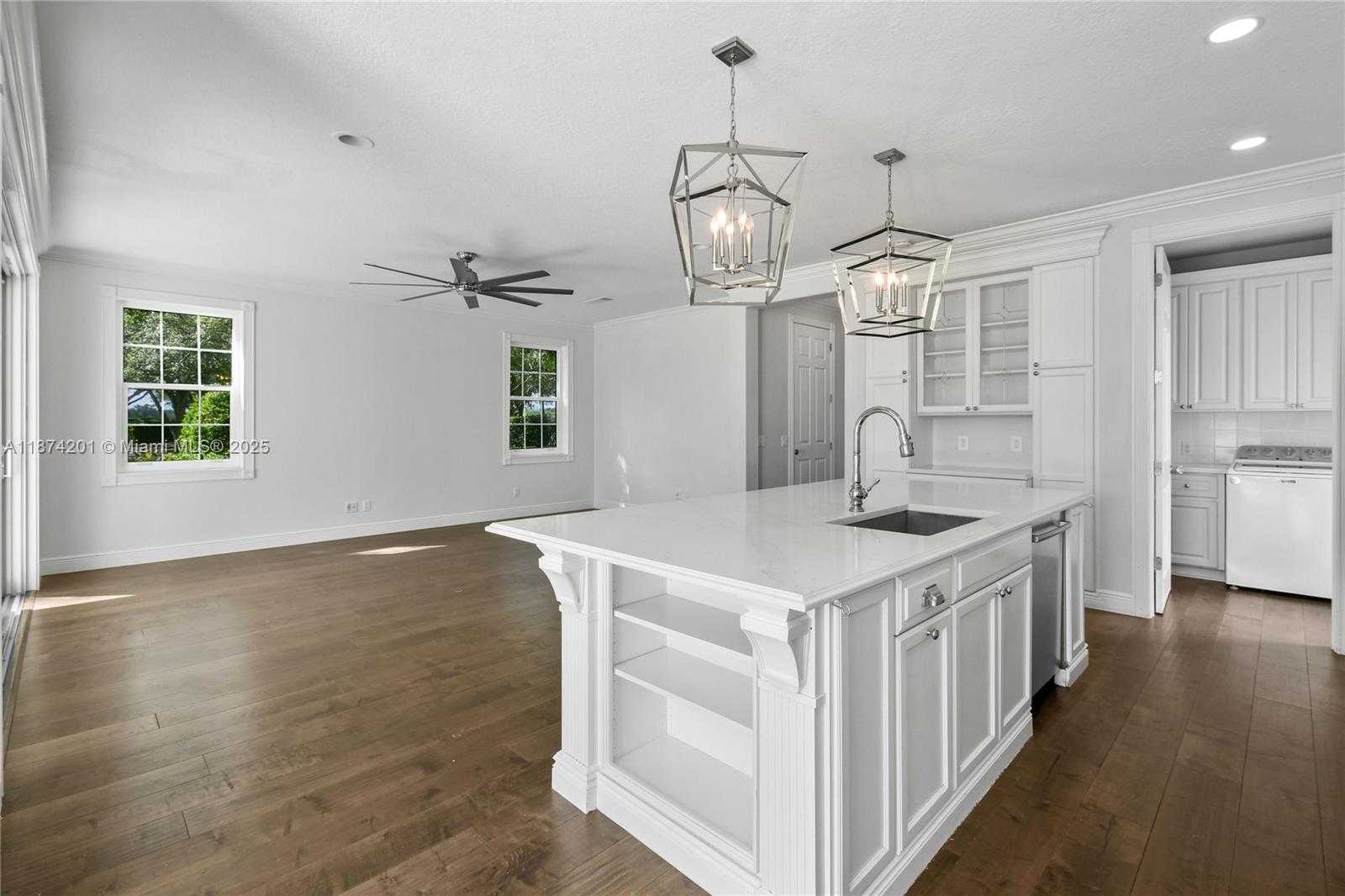 Small Image of 118 BARBADOS DR, Jupiter Number 17