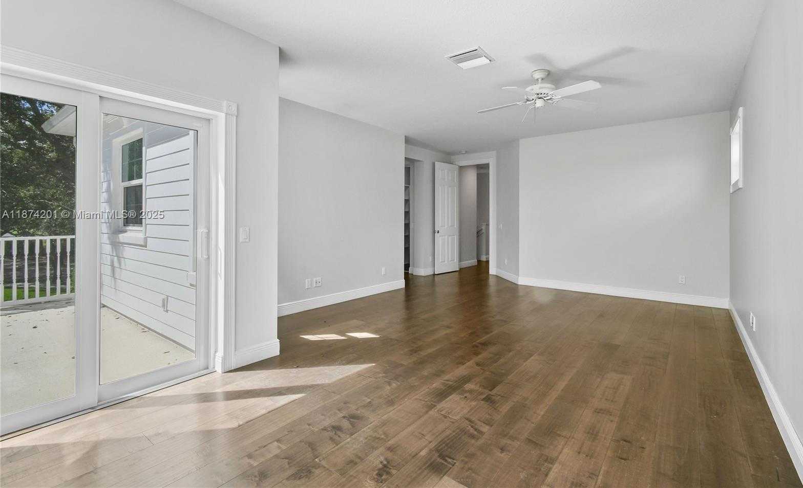 Small Image of 118 BARBADOS DR, Jupiter Number 27