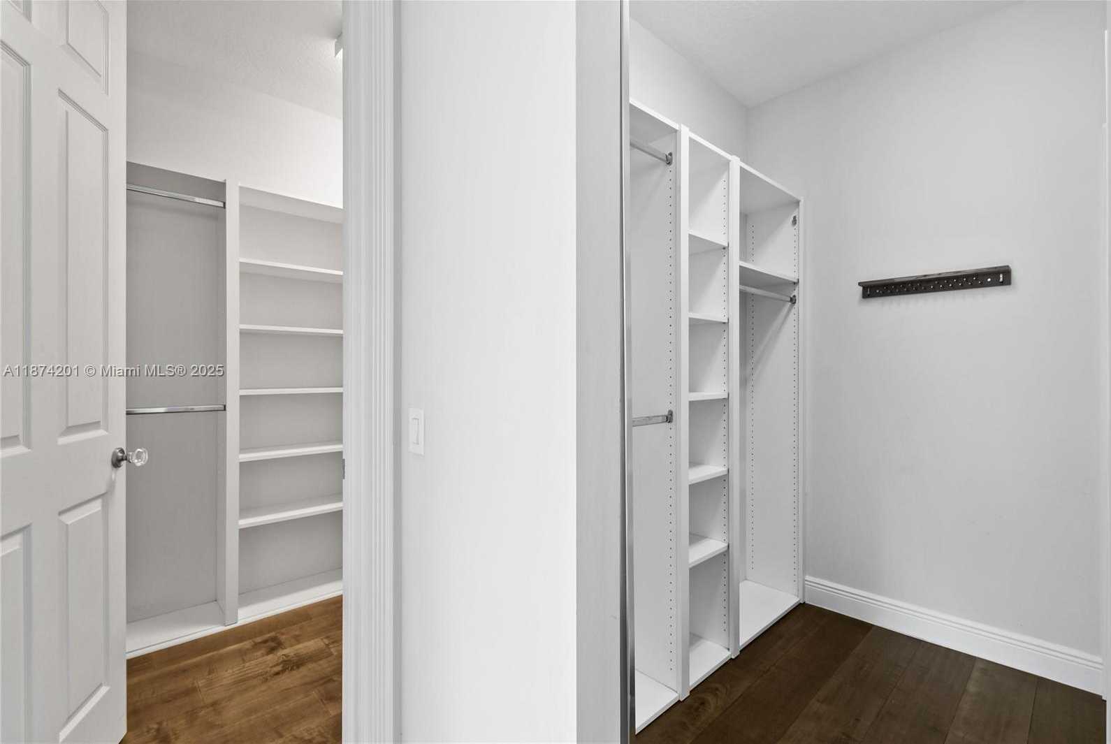 Small Image of 118 BARBADOS DR, Jupiter Number 32