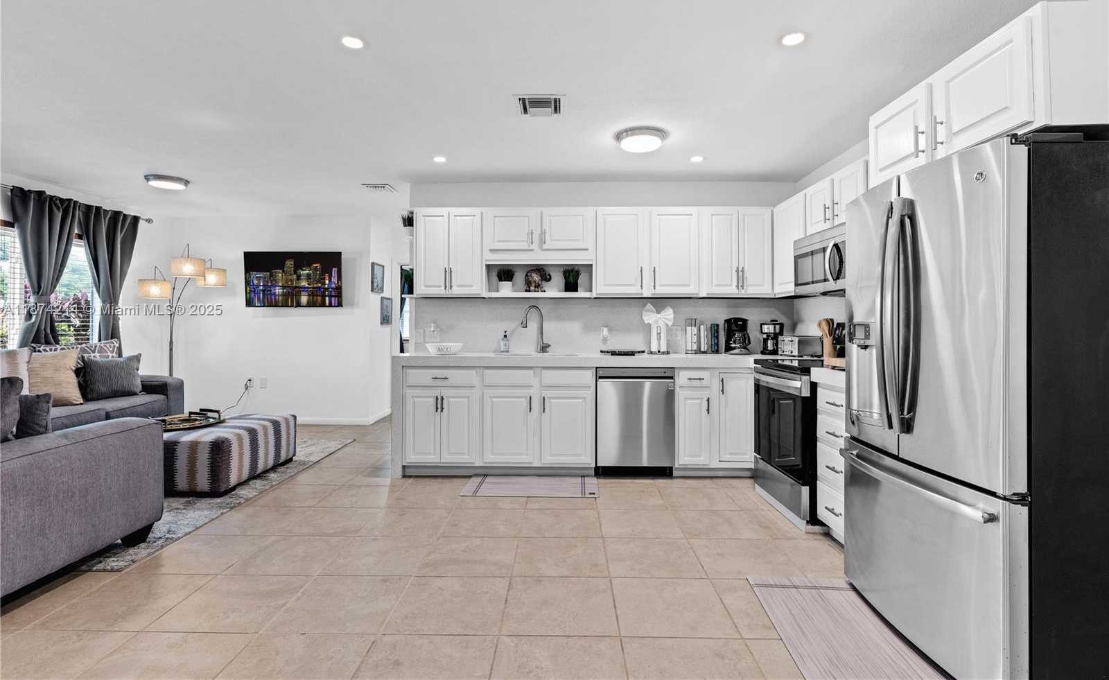 Small Image of 1430 NORTH EAST 11TH ST #1430, Homestead Number 8