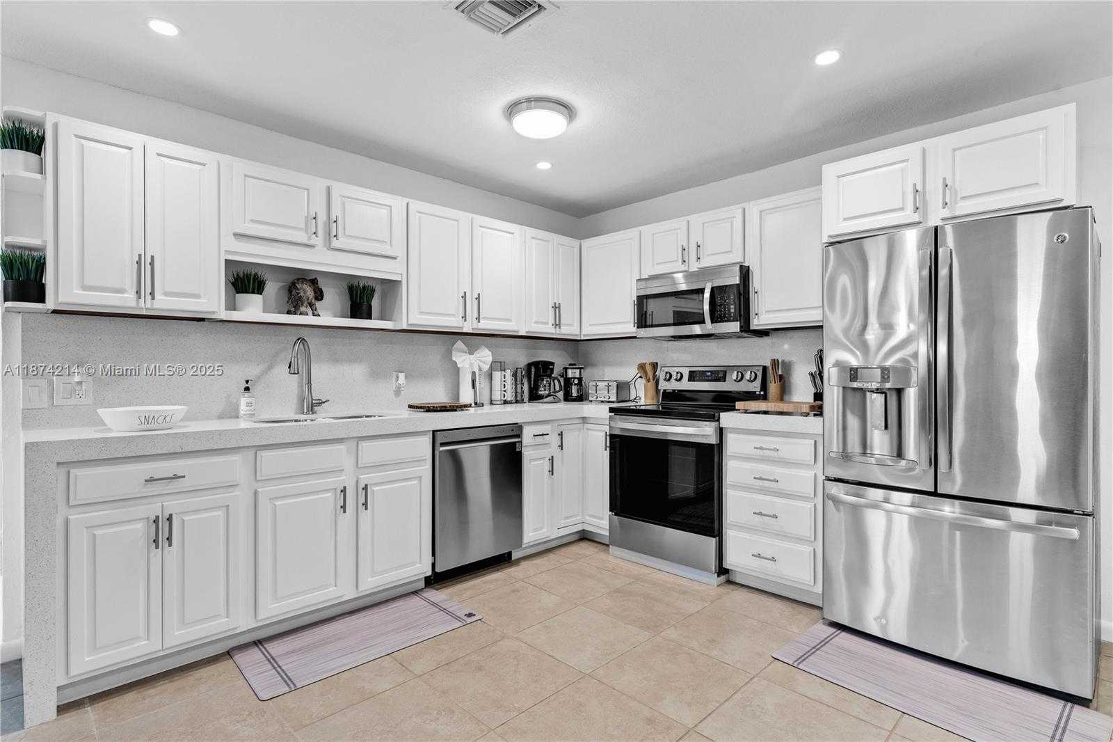 Small Image of 1430 NORTH EAST 11TH ST #1430, Homestead Number 9
