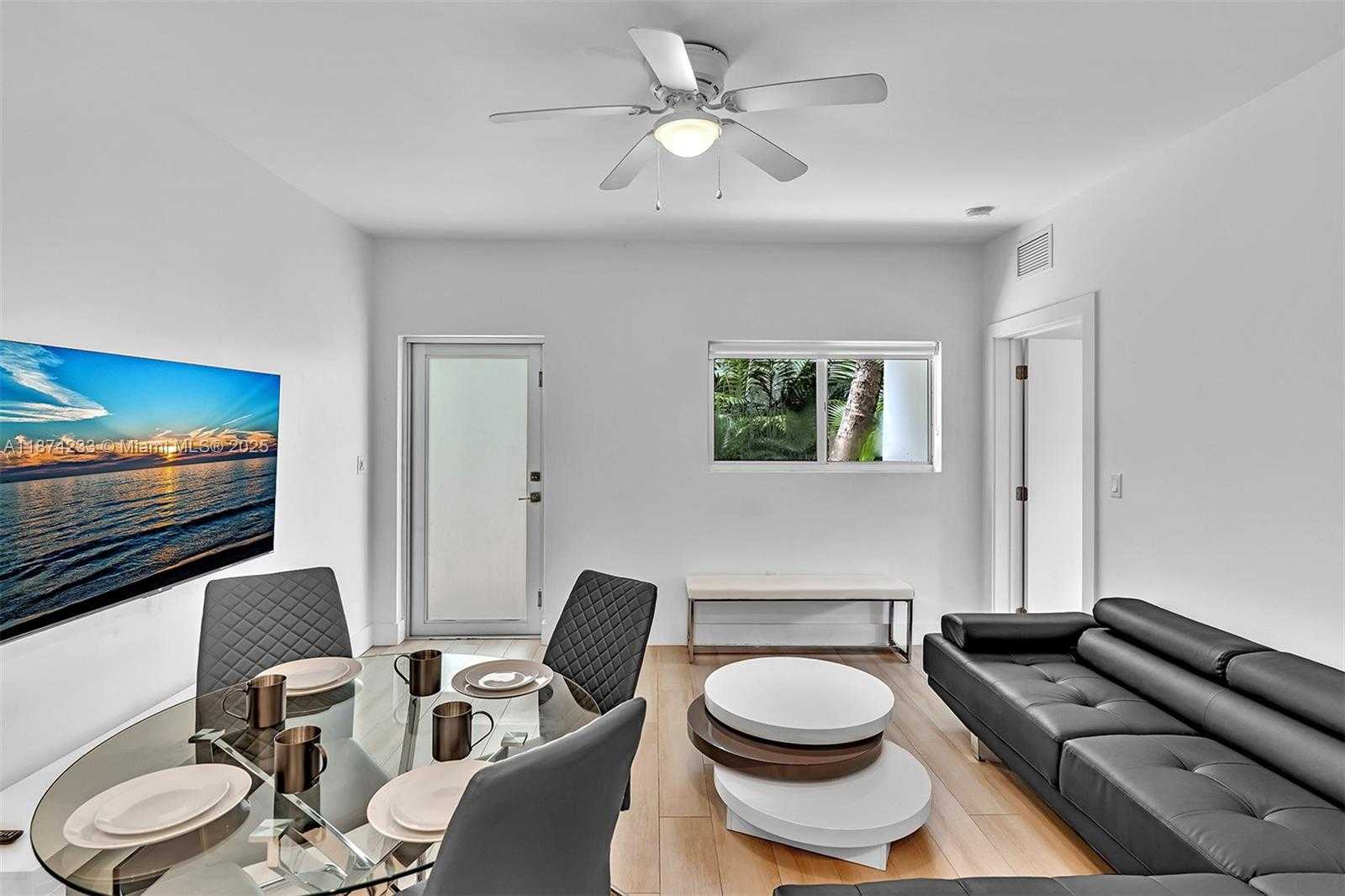 Small Image of 940 MICHIGAN AVE #10, Miami Beach Number 11