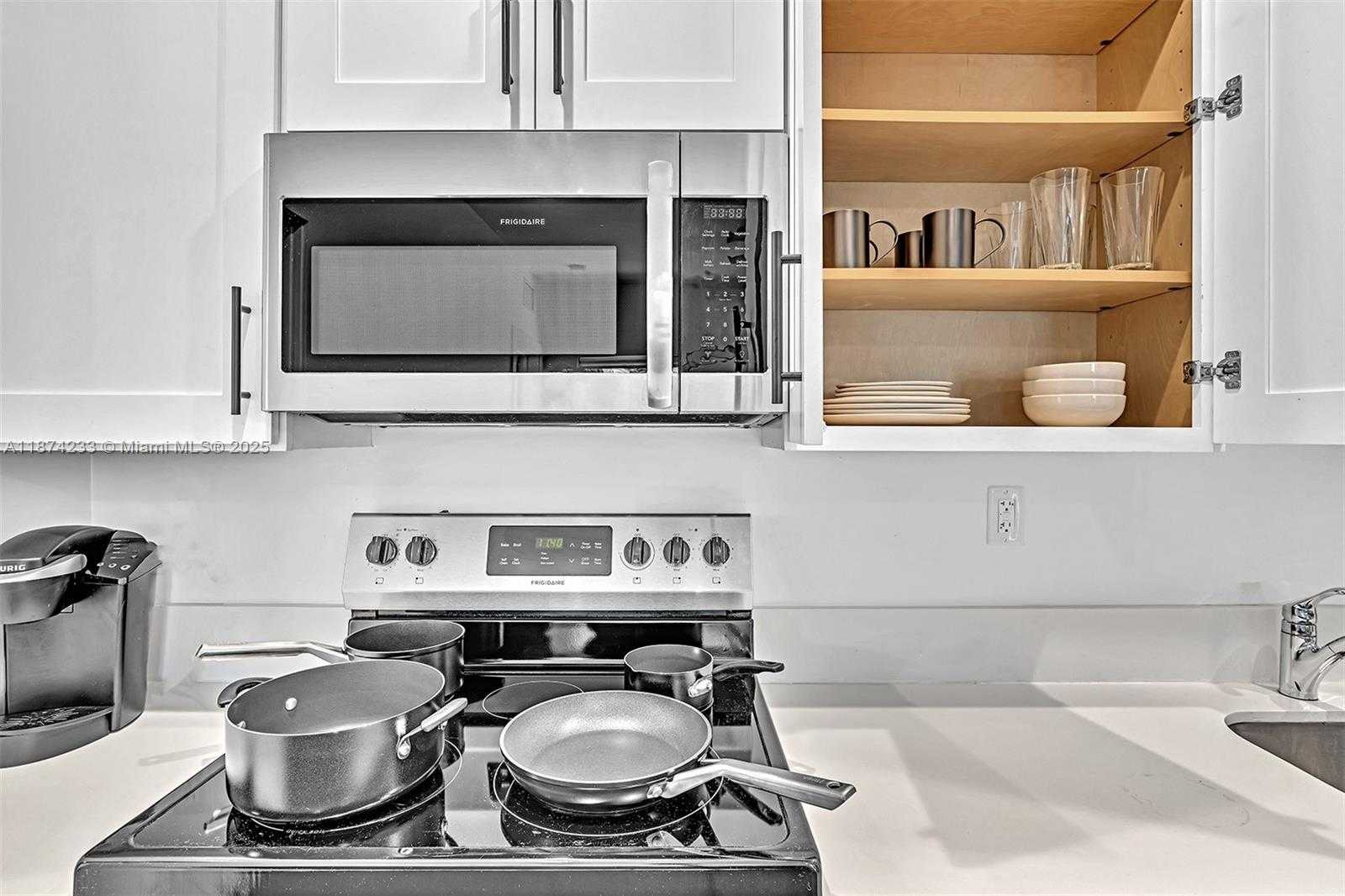 Small Image of 940 MICHIGAN AVE #10, Miami Beach Number 24